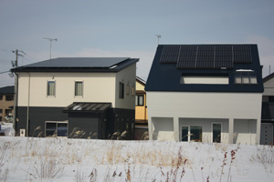 太陽光パネル設置家屋の写真