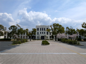 豊郷小学校旧校舎の写真