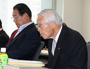 地方財政に関する総務大臣・地方六団体会合に山本会長が出席の写真３