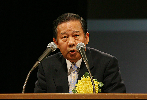 二階俊博自民党総務会長の写真