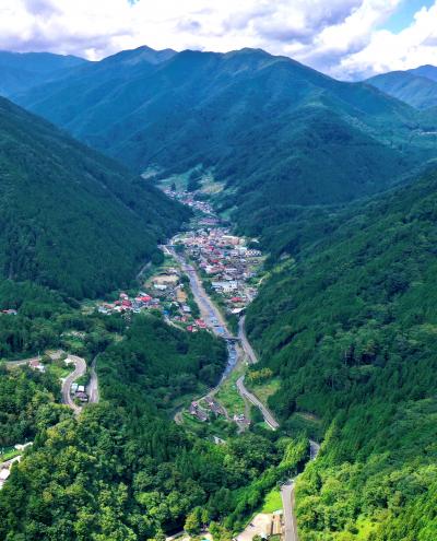 山梨県小菅村の中心集落