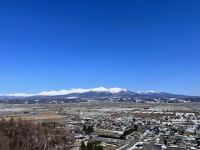 北星山ラベンダー園から見る春の十勝岳連峰の眺望
