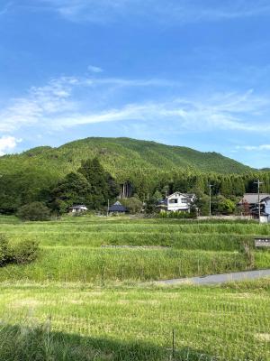 西粟倉駅から望む村の風景