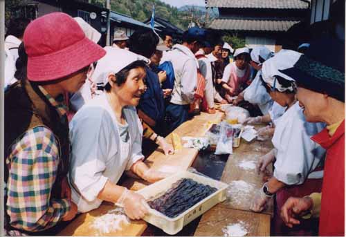 「日本国」登山イベント（小俣集落）の写真