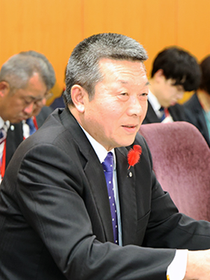発言する鈴木副会長