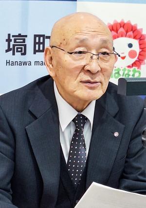 発言する宮田行政委員長
