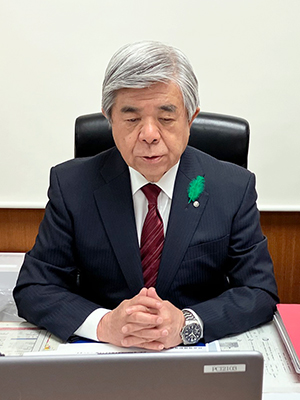 発言する棚野会長(オンライン出席)