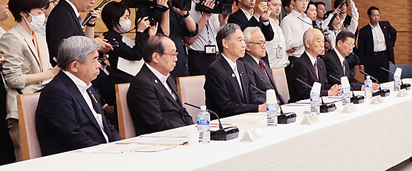 地方六団体側