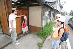 東京理科大学と小布施町との協働研究の一環「町遺産・まち歩きワークショップ