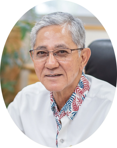 沖縄県国頭村長　知花　靖氏 顔写真