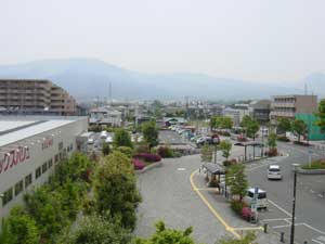 駅から見た町の風景