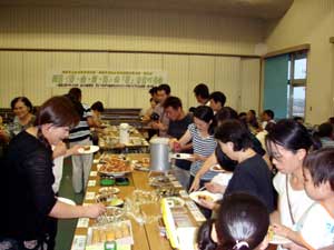 「川南（野、山、川、海）の四季を食べる会」の様子の写真