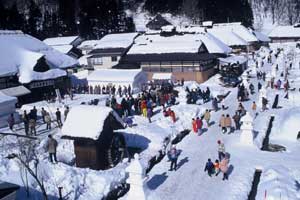 大内宿冬祭りの様子の写真