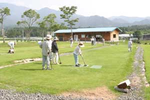 町民の手によって整備された「グラウンドゴルフ場」の写真