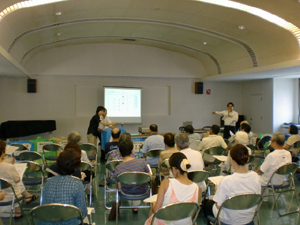 牛ヶ谷戸地区での説明会の写真