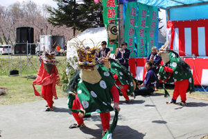 伝統芸能「鹿子舞」の写真