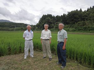 上部地区集落営農組合の皆さんの写真