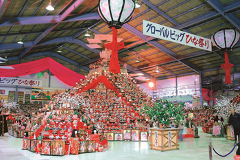 勝浦町最大のイベント「ビッグひな祭り」の写真