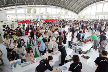 福智スイーツ大茶会の会場風景の写真