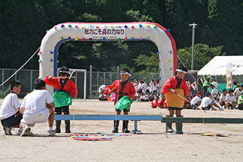 小中一貫校若桜学園の運動会の様子の写真