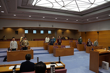 ニット議会の写真