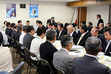 自由民主党総務部会関係合同会議のようす１