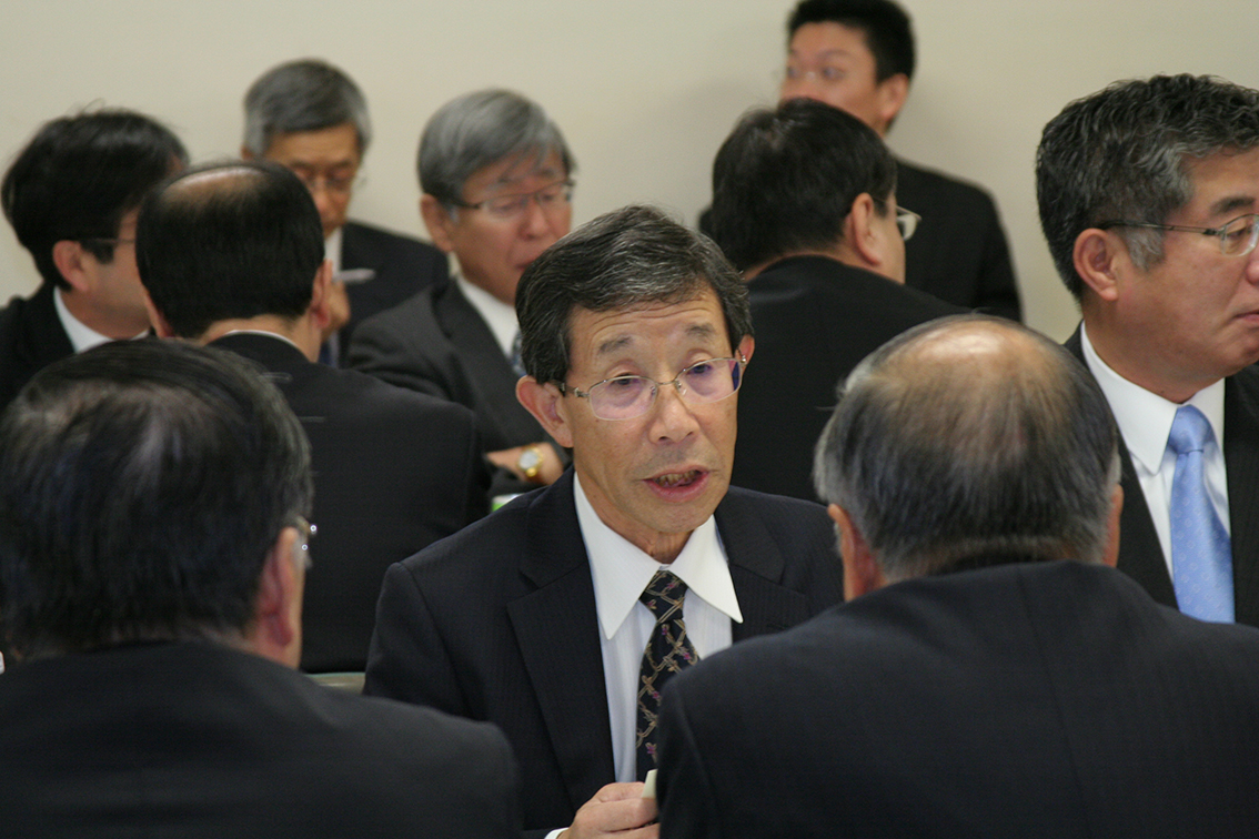 本会からは佐々木財政委員会副委員長が出席