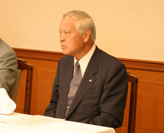 山本全国町村会長の写真