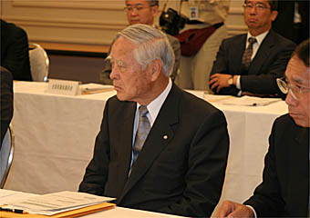 山本全国町村会長