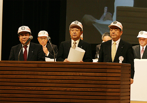 政務調査会行政部会、財政部会、経済農林部会の各部会長の写真