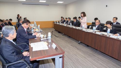 第11回まち・ひと・しごと創生担当大臣と地方六団体との意見交換会に荒木会長が出席