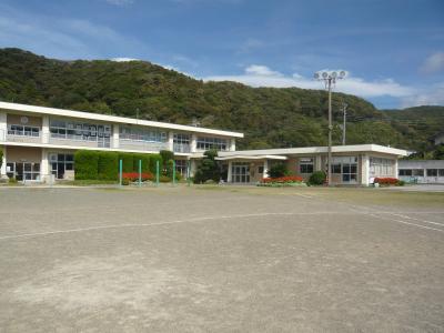 小学校時代の保田小学校