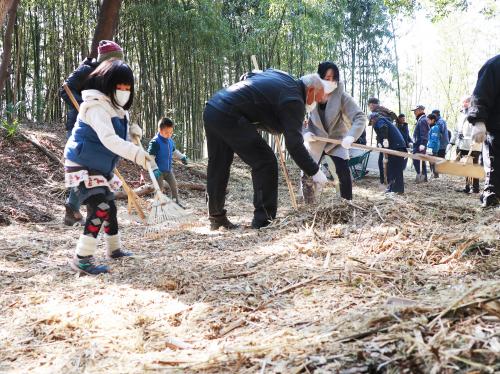 散策路整備の様子