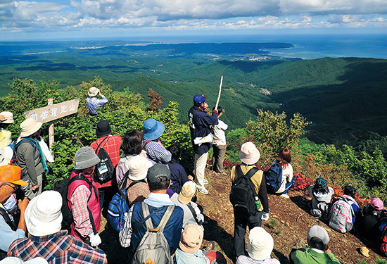 「和佐羅比山」山頂から望む野田村