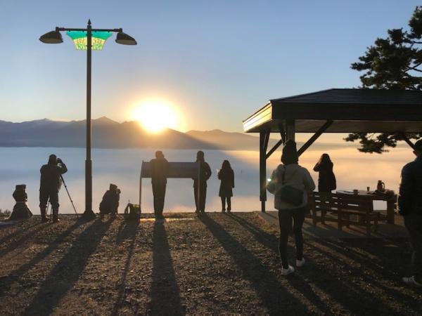 北星山ラベンダー園から見る春の十勝岳連峰の眺望